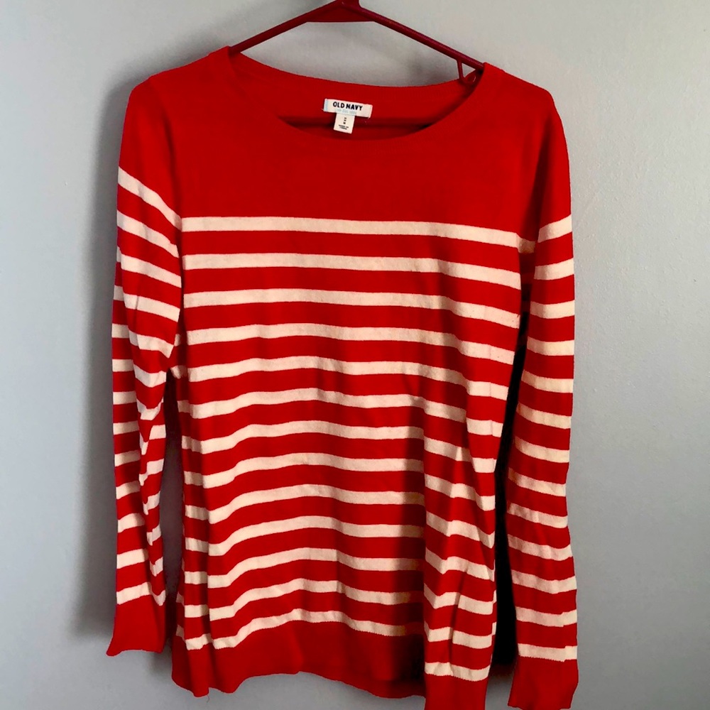 Candy cane striped sweater 🎄 🎁